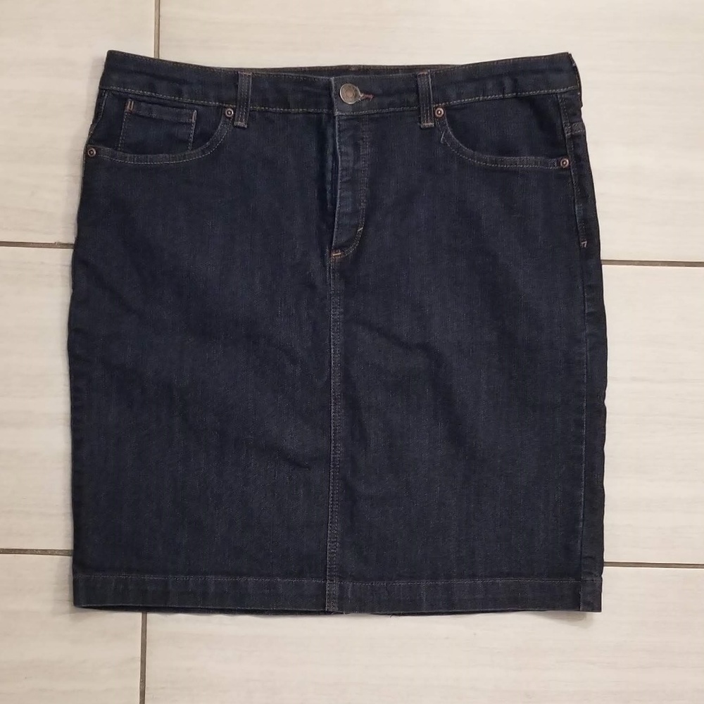 Closet Essential Denim Skirt